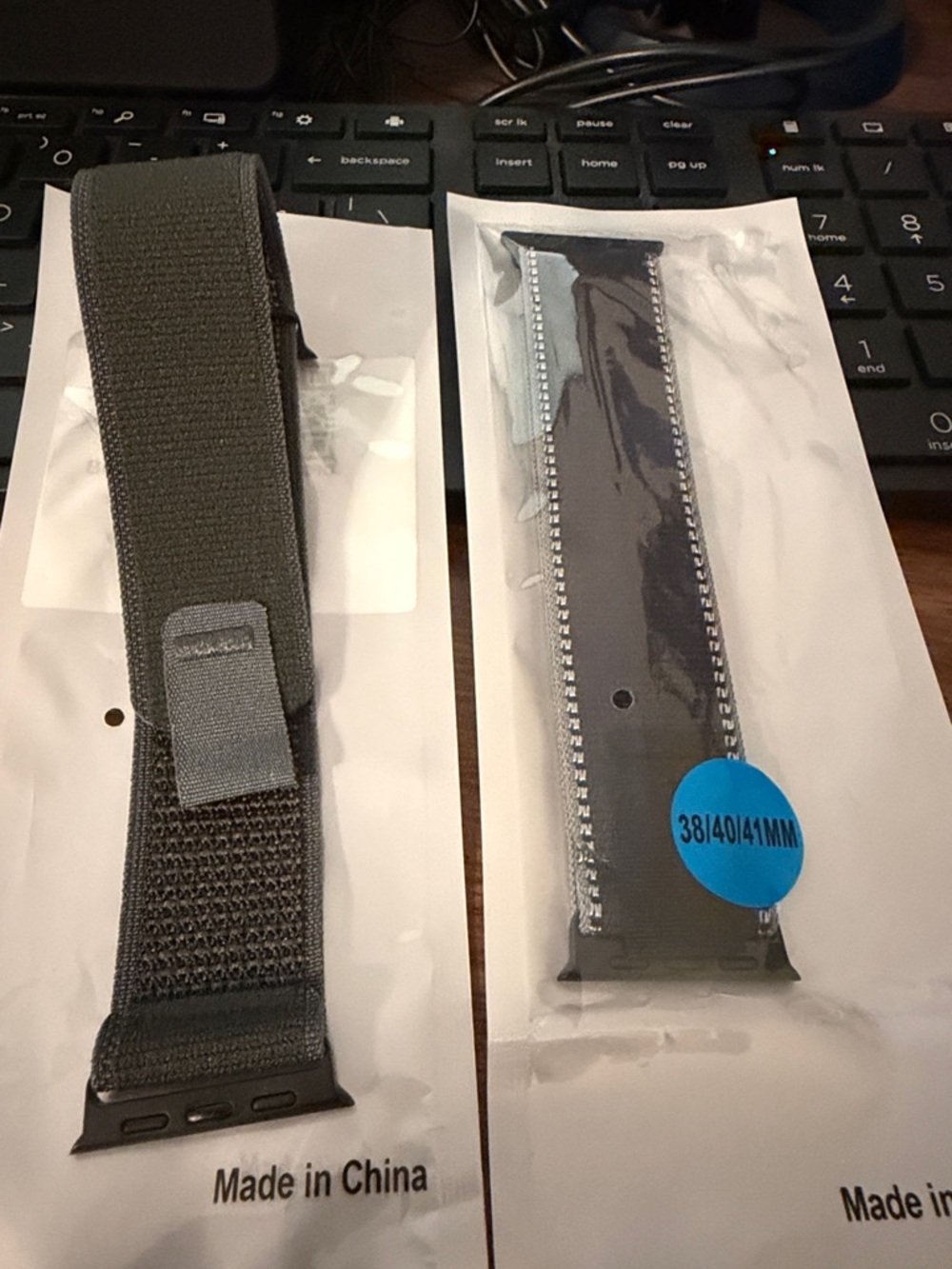 NWT SET OF 2 Apple Watch bands unbranded